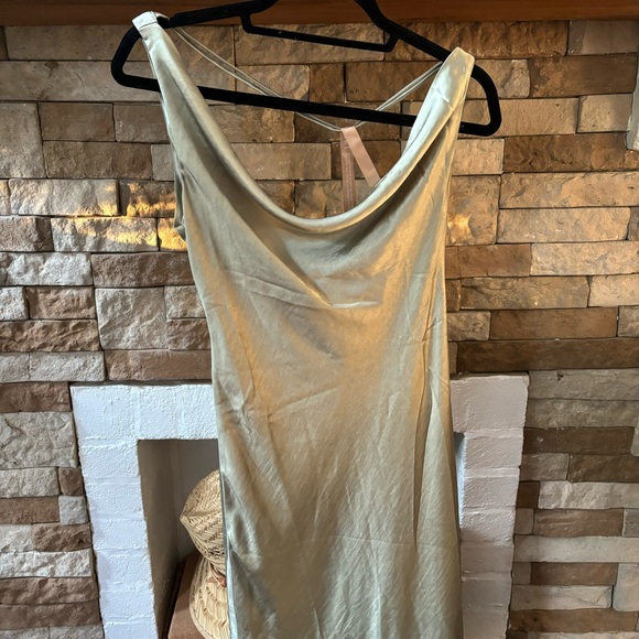 Meshki yvette slip maxi dress in sage - Picture 7 of 8
